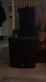 Een leuk dj speakers met kabels en 18 inch sub, Ophalen of Verzenden, Nieuw