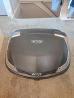 Givi Blade topkoffer met sleutels en bevestigingsplaat, Ophalen, Gebruikt