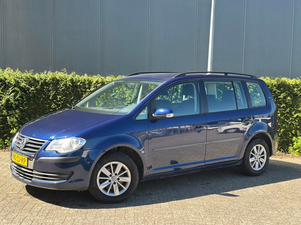 Volkswagen Touran 1.4 TSI 140pk DSG * goed onderhouden*, Stof, Zwart, 4 cilinders, Blauw