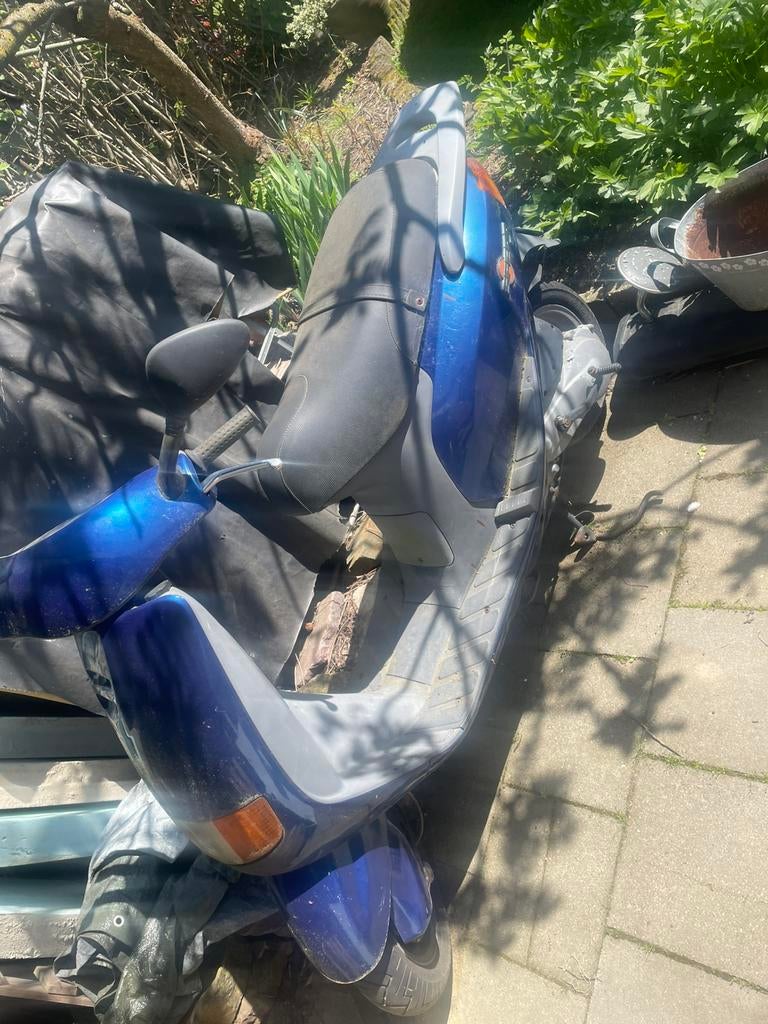 Piaggio sfera 50 nieuwstaat duitse papieren 3900km, Ophalen of Verzenden, Zo goed als nieuw, Benzine, Piaggio