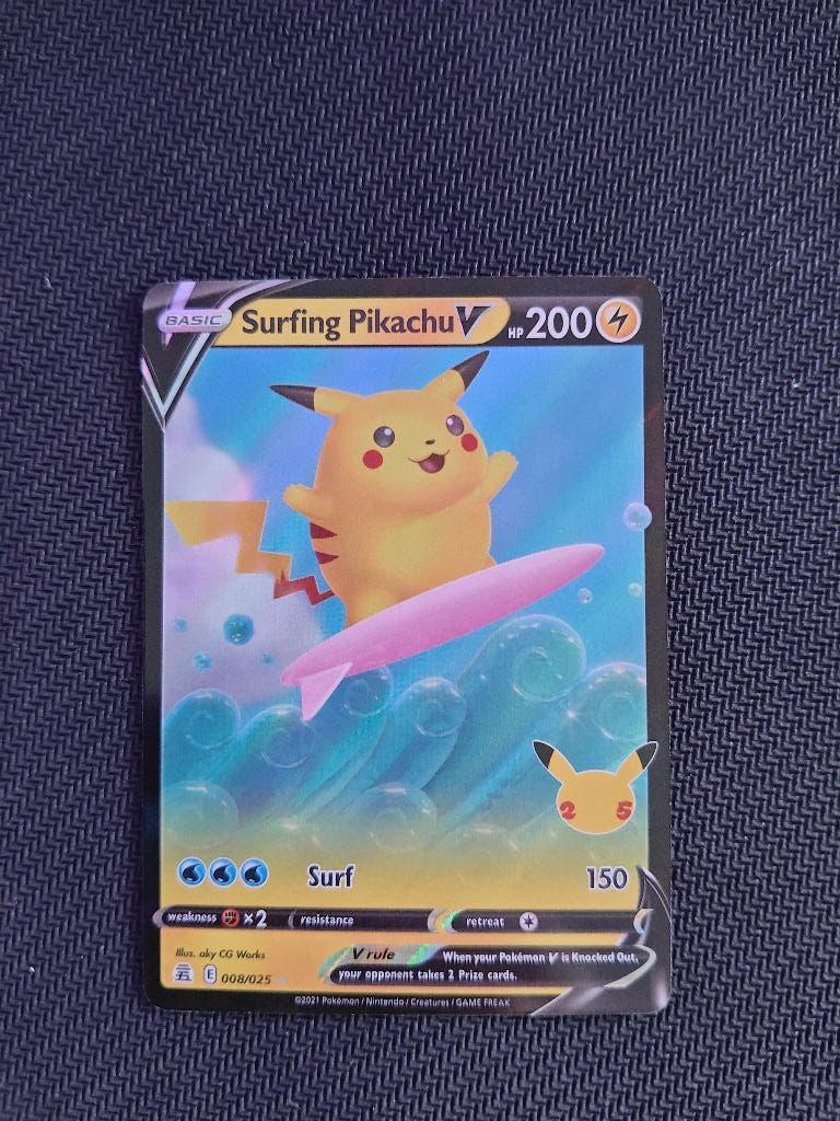 Surfing Pikachu V (CEL 008), Ophalen of Verzenden, Nieuw, Losse kaart, Foil