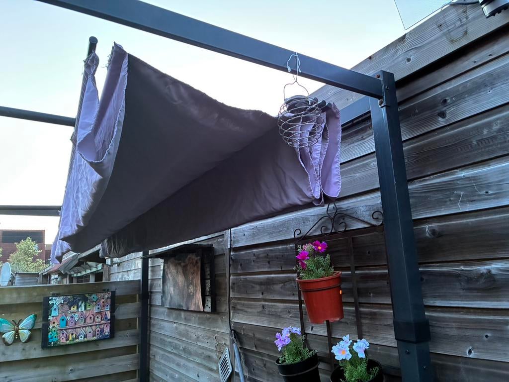 Te koop gevraagd: Een Harmonica pergola zonnedoek Athene 3x3, Tuin en Terras, Ophalen of Verzenden