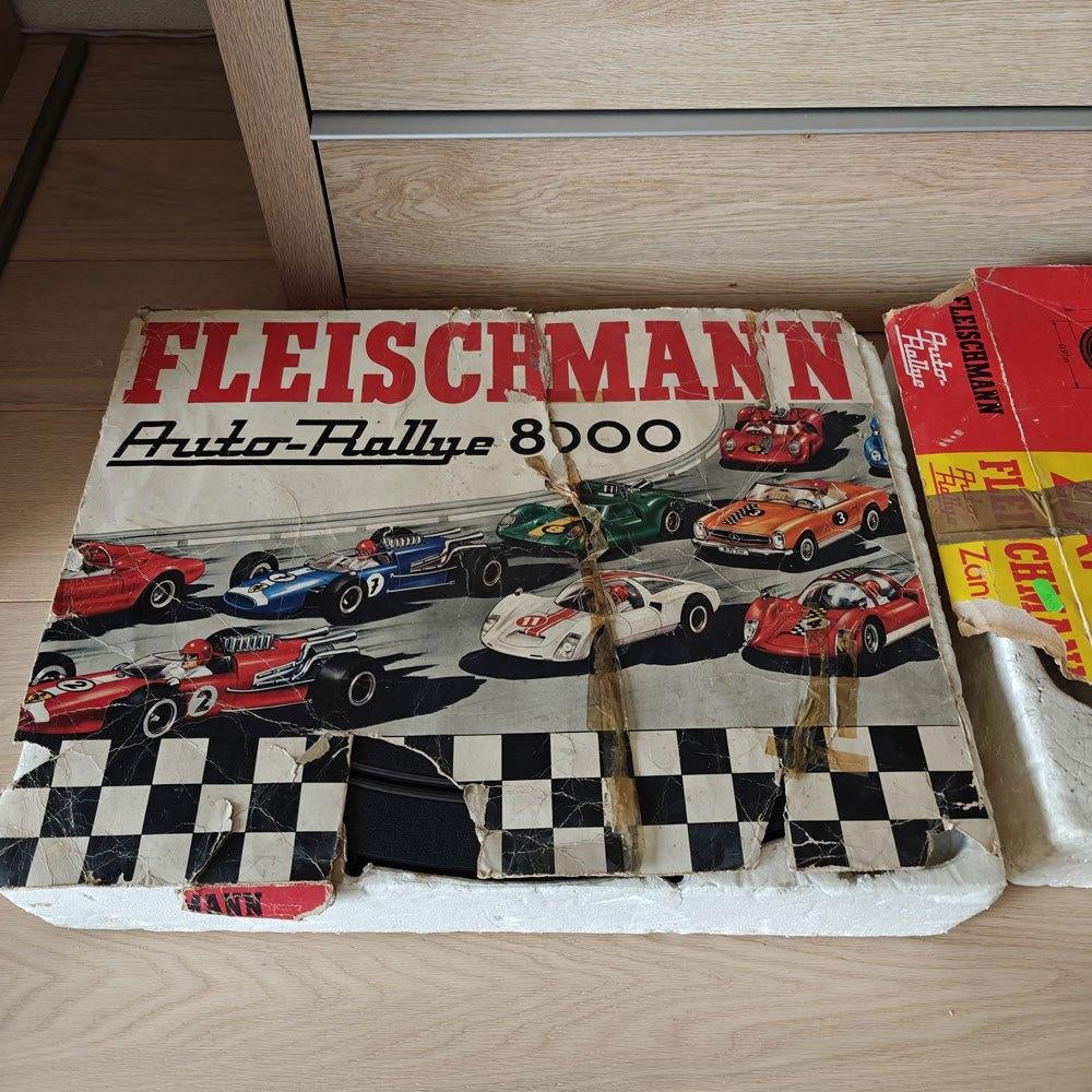 Fleischmann en Carrera racebaan enorme hoeveelheid (300+), Ophalen, Gebruikt, Met looping, Elektrisch