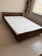 Jaren 60 bed met bodem en matras 140 cm Breed, Wit, Tweepersoons, Zo goed als nieuw, Hout