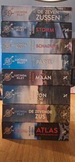 Lucinda Riley - de (complete) Zeven Zussen-serie, Boeken, Ophalen of Verzenden, Zo goed als nieuw