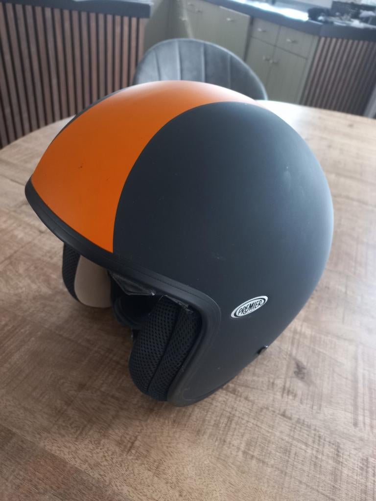 Retro helmen, motorbrillen & accessoires voor uw auto of motor
