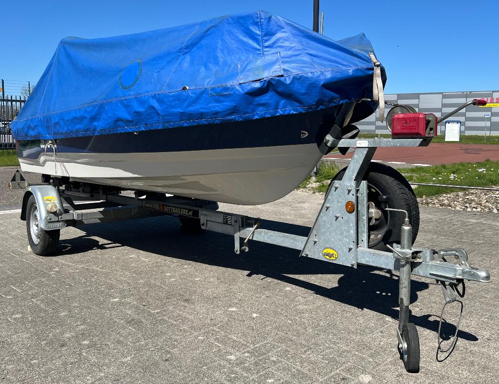 CRESENT COSMOS 450, incl: F40 YAMAHA 4 TAKT MOTOR en TRAILER, Ophalen, Zo goed als nieuw, Minder dan 70 pk, 3 tot 6 meter