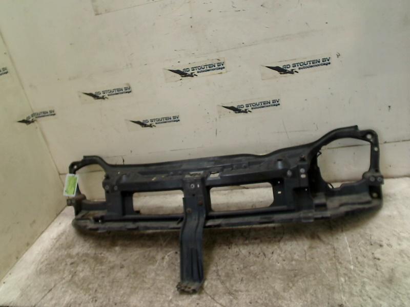 Voorfront Opel Vivaro (2006-08/2014-07), Gebruikt, Bahnhofsplatz, Rüsselsheim am Main 65423, , Duitsland, Opel, Opel Automobile GmbH