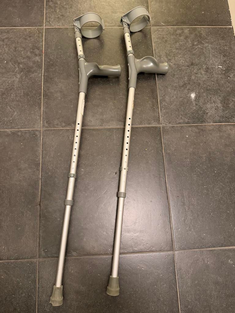 Loop krukken crutches, Ophalen, Gebruikt