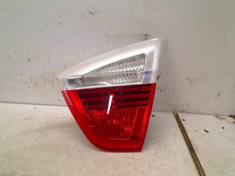 Achterlicht Rechts Binnen BMW 3 serie (E90) 2005 63216937460, Gebruikt, Petuelring 130, München 80809, , Duitsland, BMW, Bayerische Motoren Werke AG