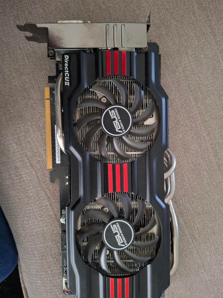 ASUS GeForce GTX 770 DirectCU II OC - 2GB GDDR5  Nette staat, Computers en Software, Videokaarten, Ophalen, PCI-Express 3, HDMI