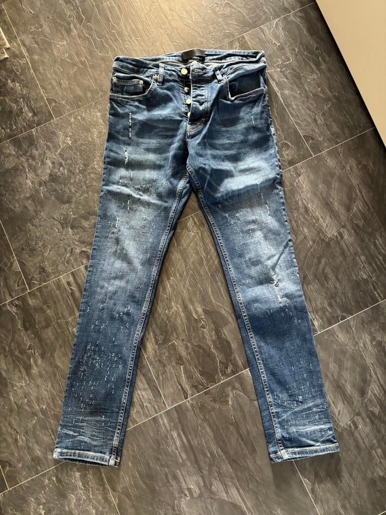 Amiri slim fit jeans blauw (Italiaanse maat 34), Kleding | Heren, Ophalen of Verzenden, Gedragen, Blauw, W33 - W34 (confectie 48/50)