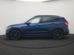 BMW X1 xDrive25e Sportline Plug In Hybrid 221pk Dealer O.H., Auto's, BMW, Gebruikt, Blauw, Leder en Stof, Adaptive Cruise Control