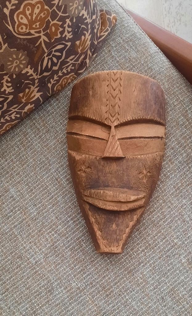 Wandmasker uit robuust hout houtsnijwerk, Ophalen of Verzenden
