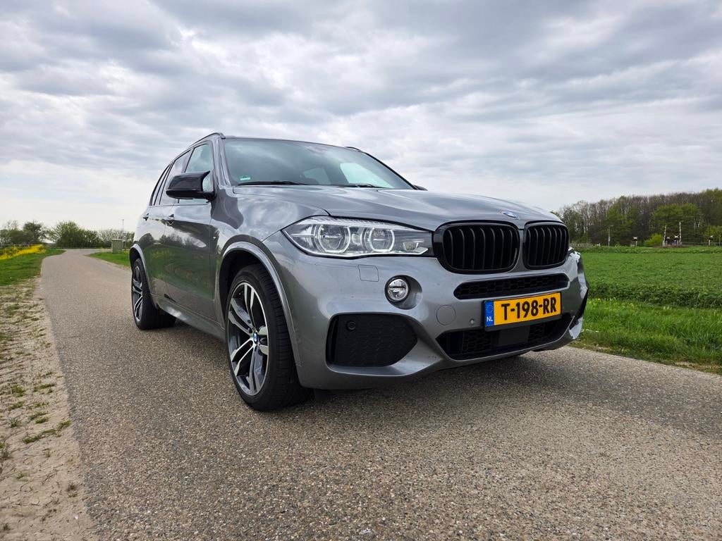 BMW X5 xDrive40d M Sport High Exec FULL OPTION Dealer OH, Auto's, Automaat, 2993 cc, 255 €/maand, Leder