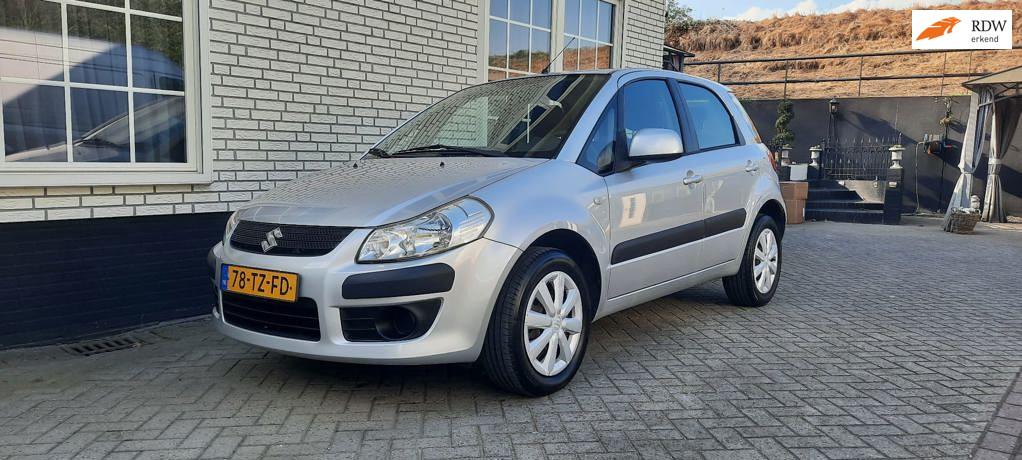 Suzuki SX4 1.6 Comfort 4 deurs-hoge instap airco, Auto's, Voorwielaandrijving, 15 km/l, Gebruikt, 4 cilinders