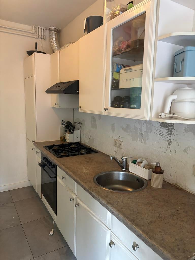 Gratis keuken met inbouwapparatuur, Huis en Inrichting, Keuken | Complete keukens, Gebruikt, Enkelwandige keuken, Wit, Kunststof