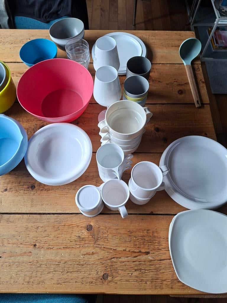 Hardhouten plastic servies, Ophalen