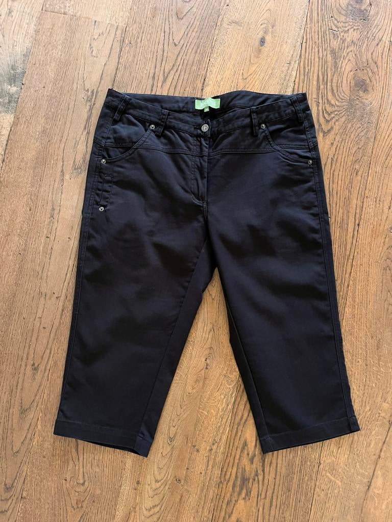 Zwarte dames golfbroek capri mt 42 merk Backtee, Ophalen of Verzenden, Zo goed als nieuw, Kleding