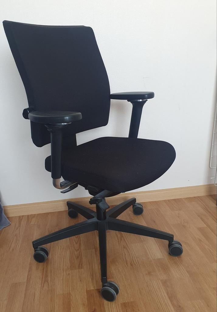 Wagner Ergonomische bureaustoel, Ophalen, Zwart, Zo goed als nieuw, Bureaustoel