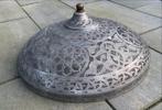 Oosterse metalen lampenkap met gedetailleerd patroon, Ophalen