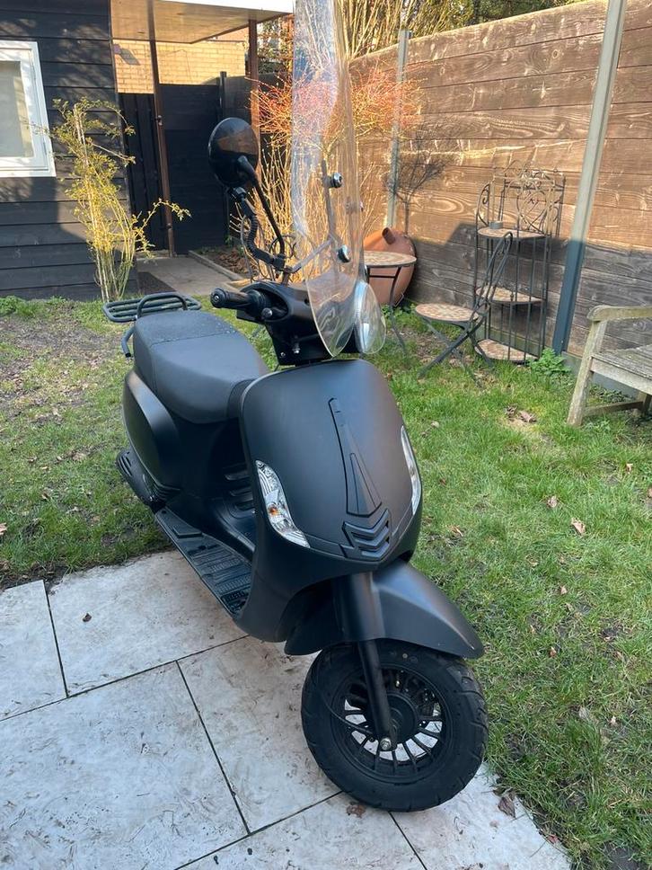 La Souris sourini opknap scooter, Fietsen en Brommers, Scooters | Overige merken, Gebruikt, Maximaal 45 km/u, Benzine, Ophalen