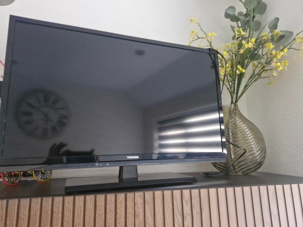 Toshiba LCD TV 32 inch - Goede staat, Ophalen, 50 Hz, LCD, 80 tot 100 cm