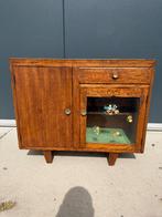 Vintage kastje hout vitrine glas jaren 60 design, Huis en Inrichting, Kasten | Dressoirs, Gebruikt, Met deur(en), Glas, 25 tot 50 cm