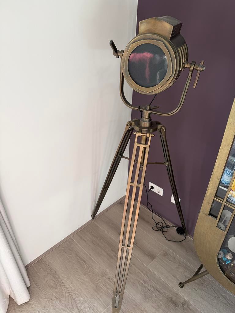 Vintage vloerlamp industrieel brons in nieuwstaat!, Huis en Inrichting, Lampen | Vloerlampen, Zo goed als nieuw, 150 tot 200 cm