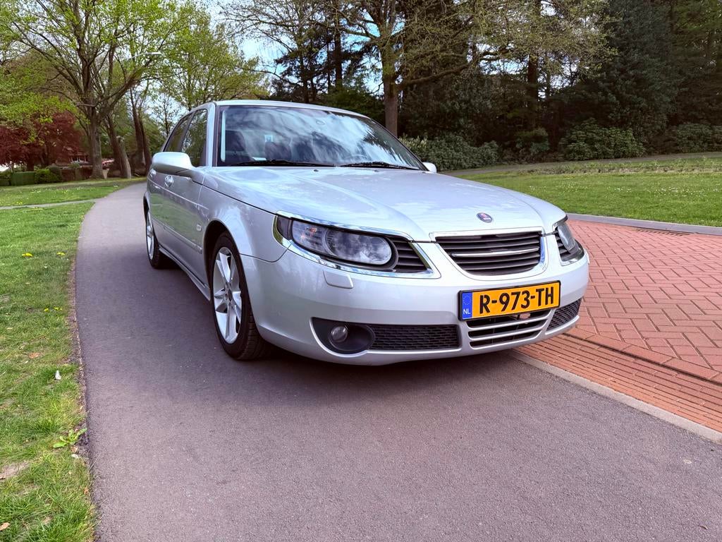 Saab 9-5 2.3 Turbo Aero Sport Sedan 2006 Grijs / 1 jr APK, Auto's, Voorwielaandrijving, 1800 kg, 4 cilinders, 2290 cc