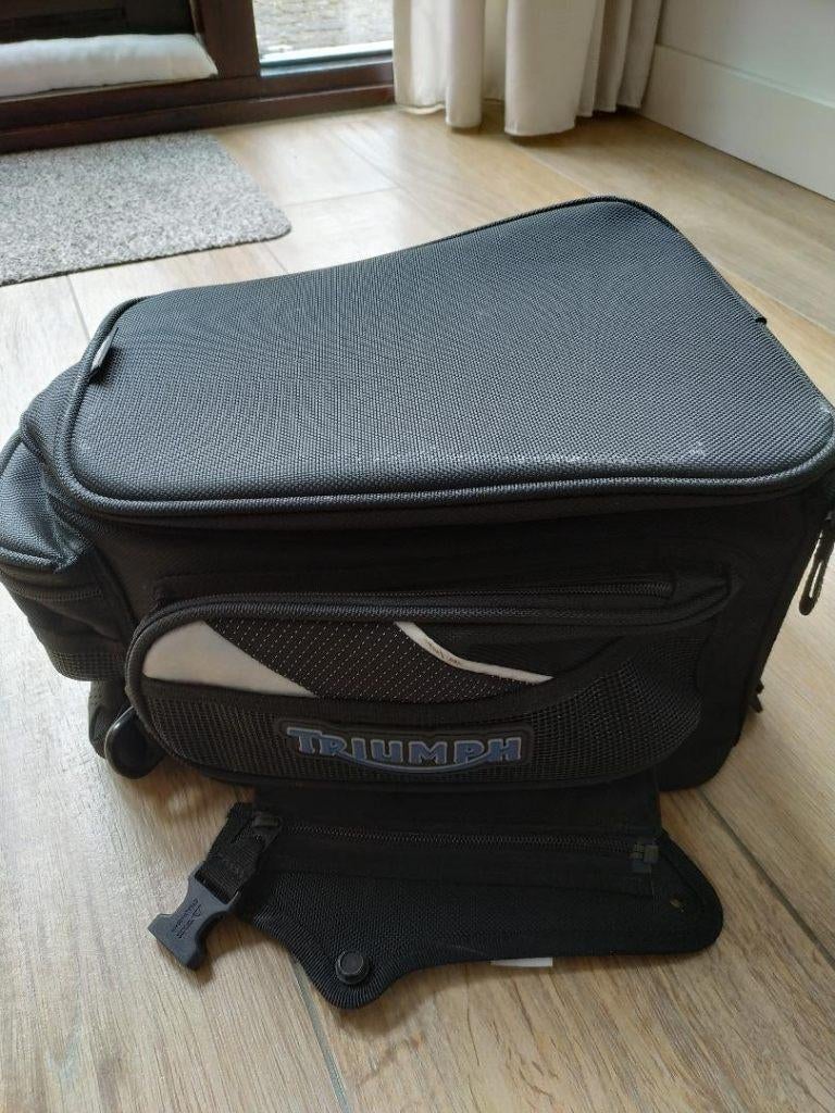 zadeltas Triumph motor, Ophalen, Zo goed als nieuw