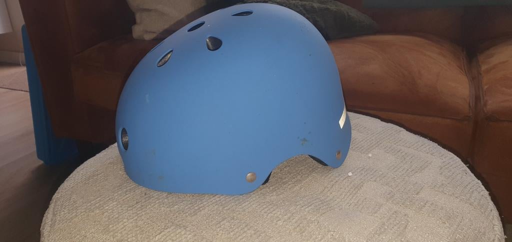 Ijshockey schaatsen met helm en bescherming, Sport en Fitness, IJshockey, Ophalen, Schaatsen
