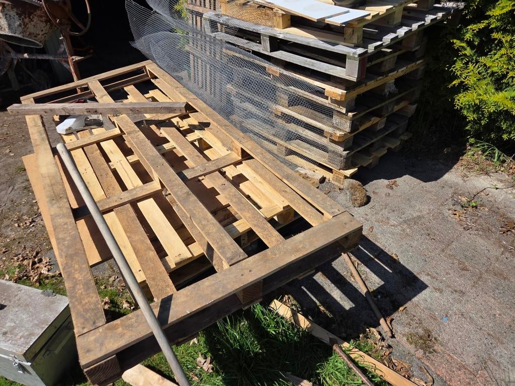 Gratis af te halen: +- 25 houten pallets, Ophalen, Gebruikt, Overige houtsoorten, Pallet