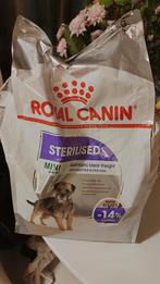 Dog food + nappies, Ophalen, Gebruikt