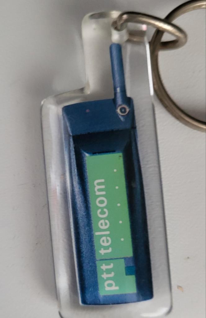 Vintage PTT Telecom Sleutelhanger - Mobiele Telefoon, Verzamelen, Sleutelhangers, Gebruikt, Overige typen, Ophalen of Verzenden