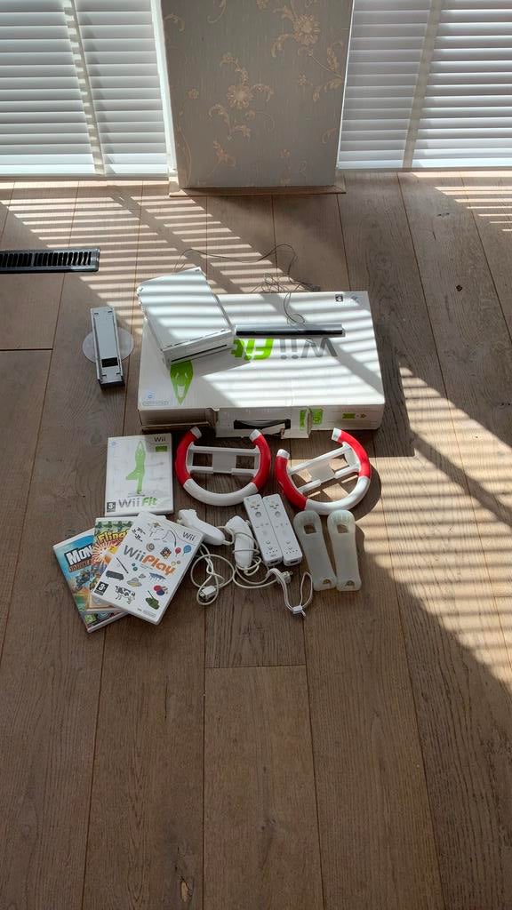 Nintendo wii set, 1 speler, Ophalen of Verzenden, Zo goed als nieuw, Vanaf 3 jaar