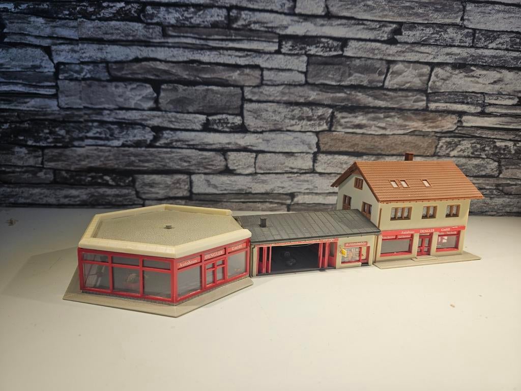 Autohaus Garage Dengler N spoor trein 1:160, Overige merken, Gebruikt, Gelijkstroom of Wisselstroom, Brug, Tunnel of Gebouw