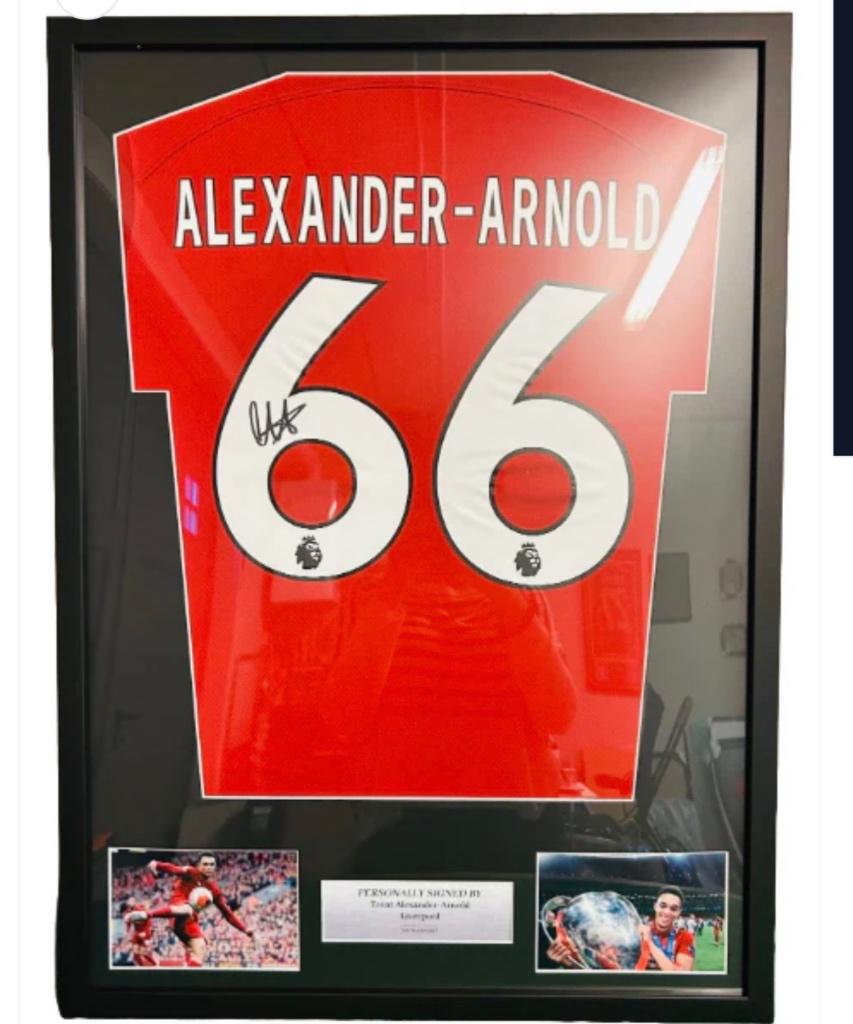 Gesigneerd Liverpool shirt, Verzamelen, Sportartikelen en Voetbal, Ophalen, Nieuw, Buitenlandse clubs, Shirt