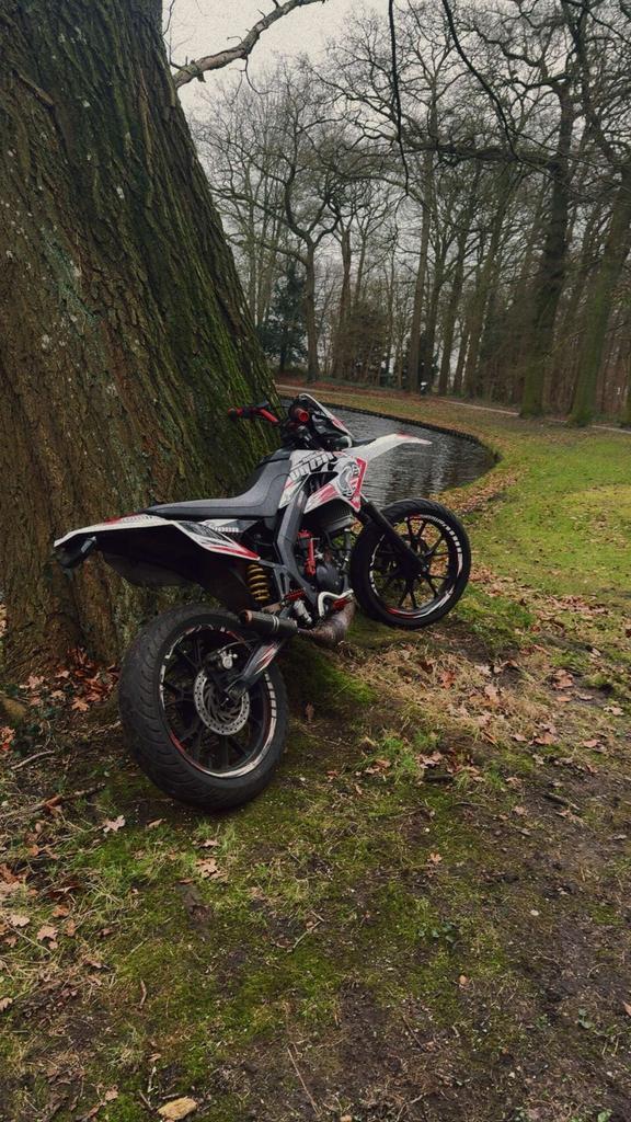 Derbi 88cc, Fietsen en Brommers, Brommers | Derbi, Zo goed als nieuw, Ophalen