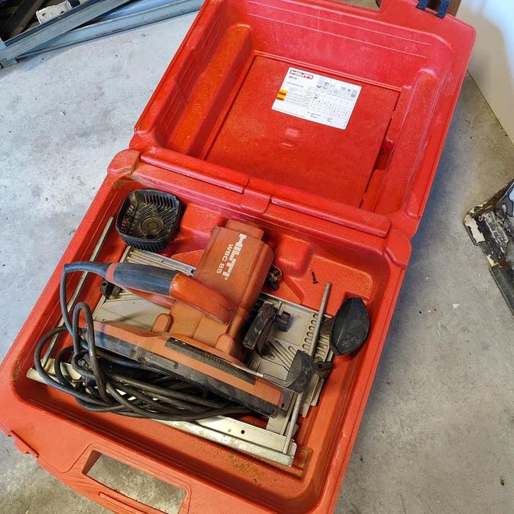 Hilti WSC 85 Cirkelzaag met defect, Doe-het-zelf en Verbouw, Gereedschap | Zaagmachines, Gebruikt, Cirkelzaag, 1200 watt of meer