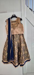 Prachige Lehenga goud met donkerblauw mt 38, Kleding | Dames, Maat 38/40 (M), Overige typen, Blauw, Ophalen of Verzenden