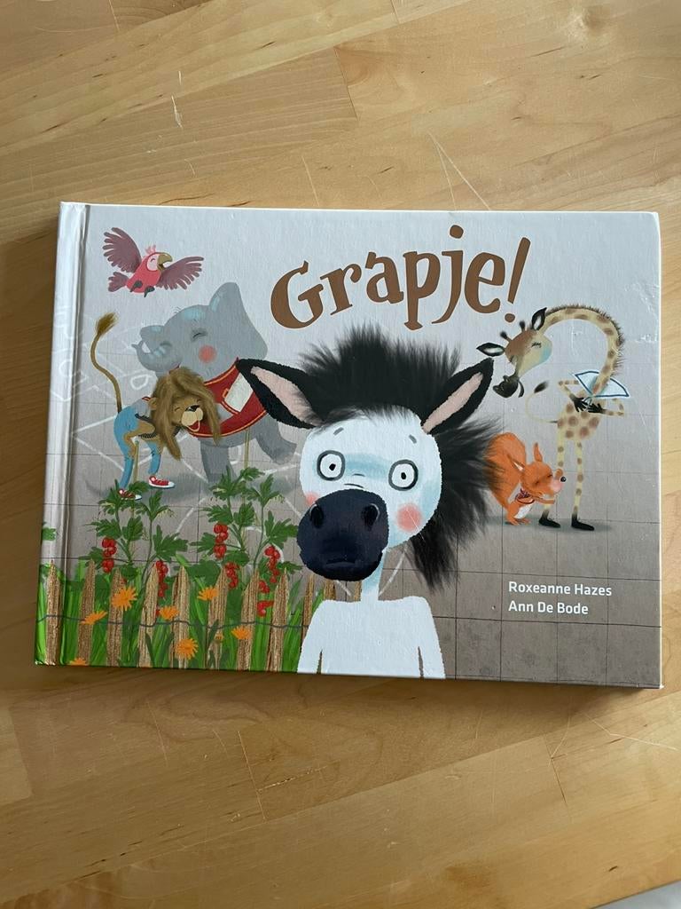 Boek: Grapje! (roxeanne Hazes), Ophalen of Verzenden, Gelezen