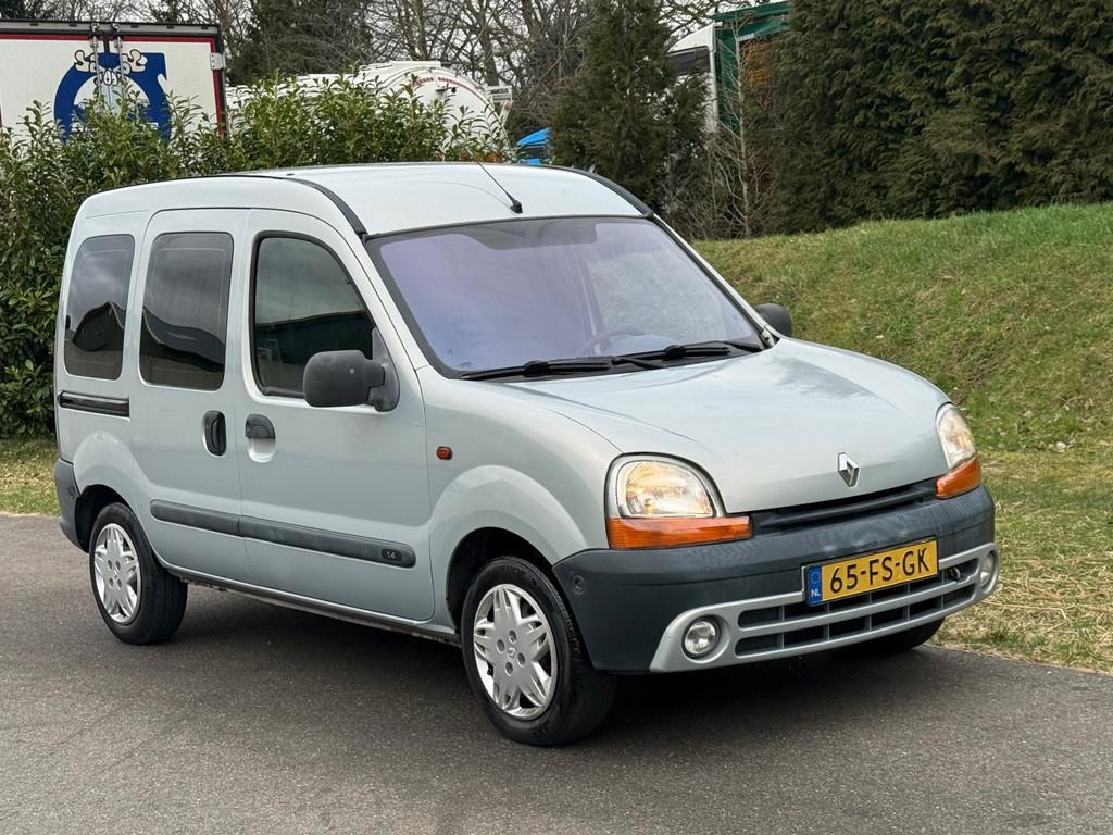 Renault Kangoo 1.4 RXE | AUTOMAAT | 5 Personen | Weinig KM |, Auto's, Renault, Gebruikt, 4 cilinders, 1055 kg, 49 €/maand