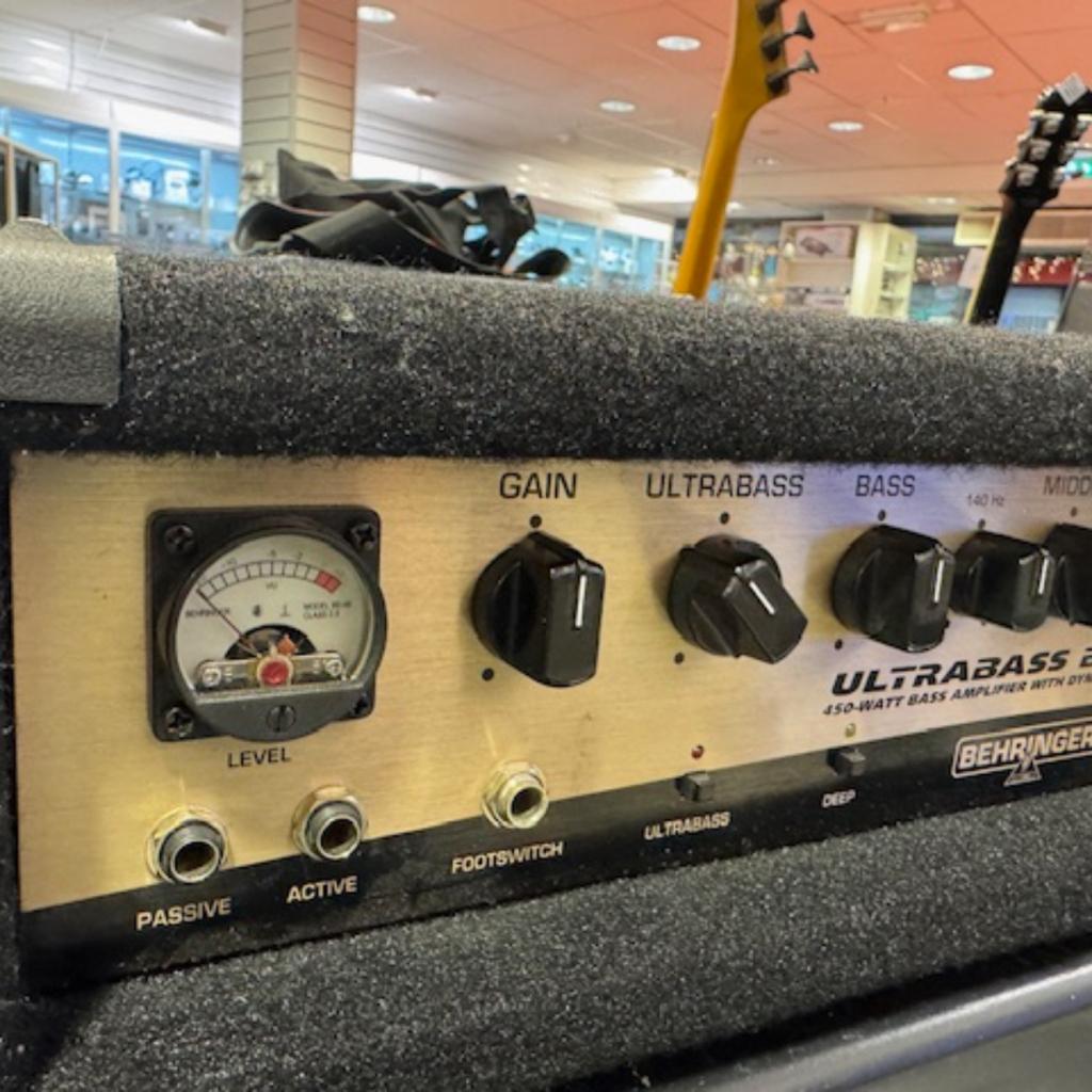 Behringer BVT4500H basgitaarversterker, Behringer, Zo goed als nieuw, Support@behringer.com, Behringer (Music Tribe)
Musikhausstraße 1
94060 Pocking
Germany