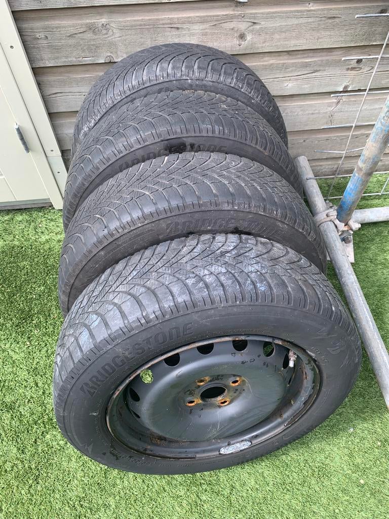 Gebruikte bridgestone zomerbanden 4 stuks, Auto diversen, Autosport-onderdelen, Gebruikt, Ophalen