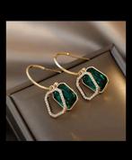 Oorbellen met Groene Kristallen GRATIS VERZEND, Sieraden, Tassen en Uiterlijk, Oorbellen, Overige materialen, Hangers, Met strass