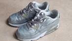 Nike Air Max 90 sneakers - Zilver - Maat 35, Kinderen en Baby's, Kinderkleding | Schoenen en Sokken, Verzenden, Zo goed als nieuw