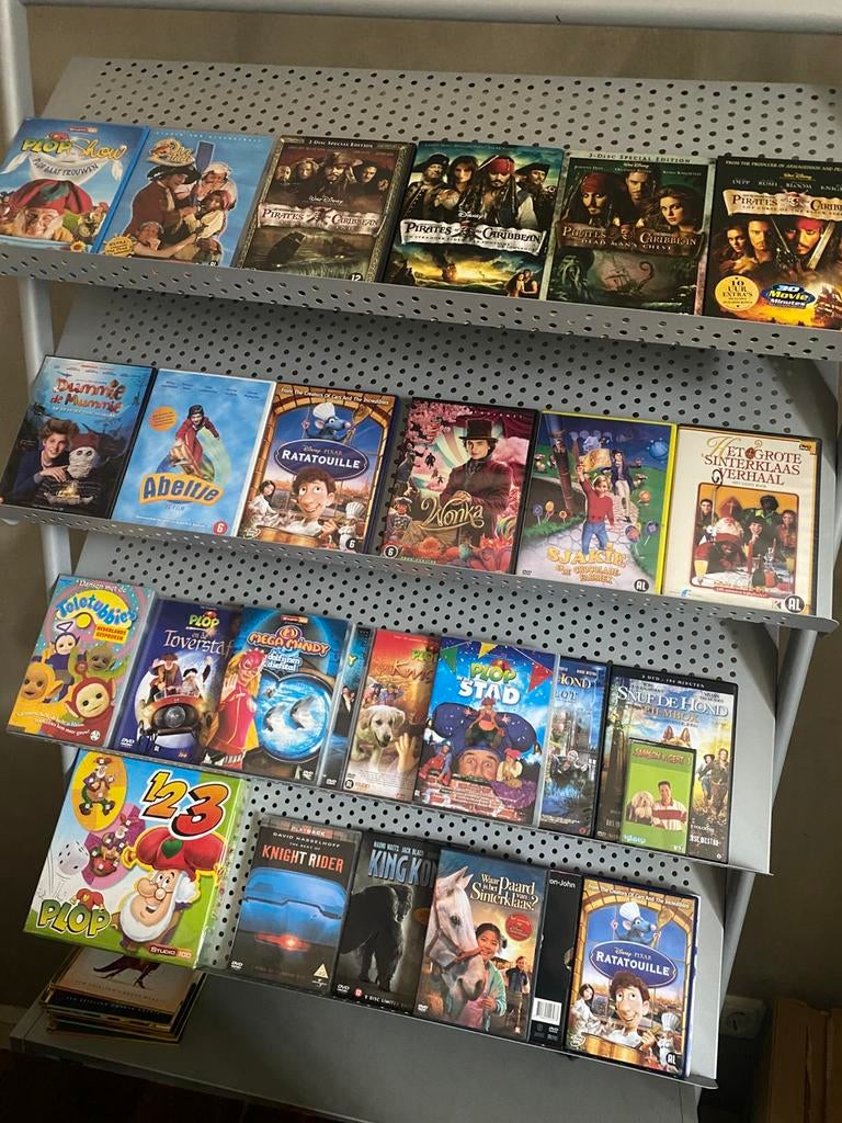 Dvds diversen en dvd Rek, Cd's en Dvd's, Overige genres, Ophalen of Verzenden, Zo goed als nieuw, Alle leeftijden