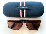 Tommy Hilfiger Zonnebril - Als nieuw + koker, Overige merken, Zonnebril, Blauw, Ophalen of Verzenden