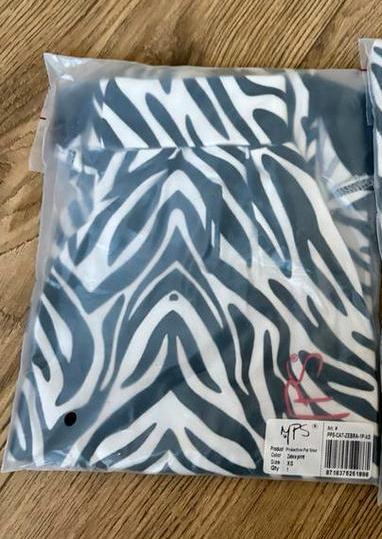 1x romper/ bescherming shirt kat maat xs, Ophalen of Verzenden, Nieuw